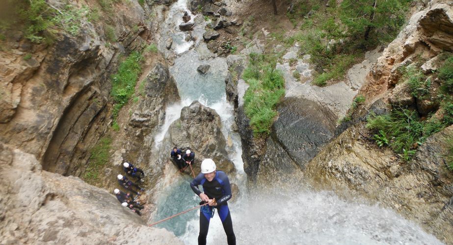 Abseil canyoning Abseil canyoning